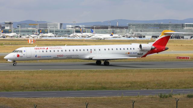 Bombardier CRJ-1000 (EC-MJO)