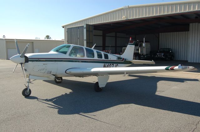 Beechcraft Bonanza (36) (N407JC)