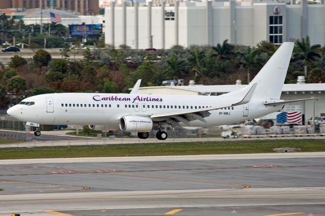 Boeing 737-800 (9Y-MBJ) - Caribbean Airlines 9Y-MBJ Arriving at Fort Lauderdale International Airport. Courtesy Chris Hall ©