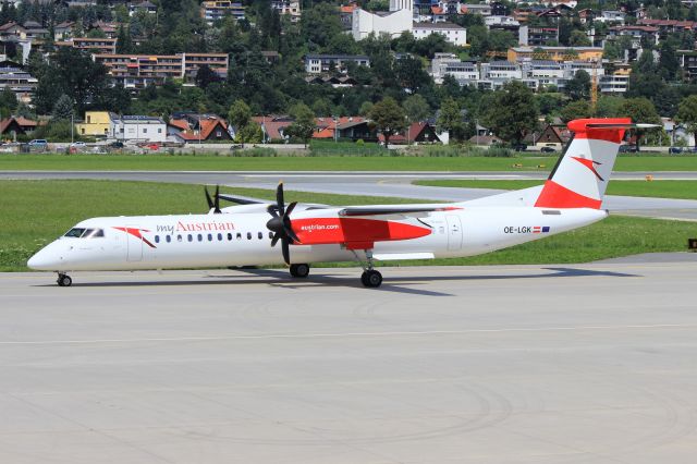 de Havilland Dash 8-400 (OE-LGK)