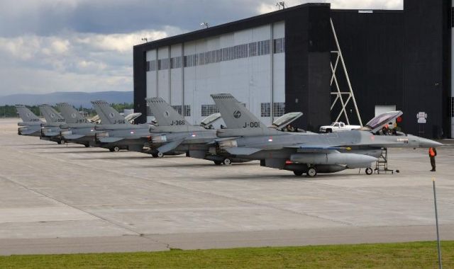 Lockheed F-16 Fighting Falcon (J001) - RNLAF