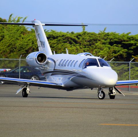 Cessna Citation CJ2+ (N525PH) - KMRY - after a lengthy wait on the Monterey Jet Center ramp for its passengers,- this jet rolls to the 28s for departure with a female 1st officer.