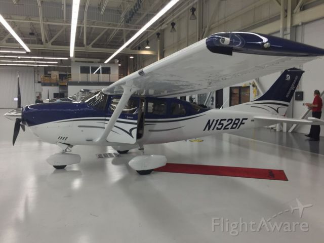 Cessna T206 Turbo Stationair (N152BF)
