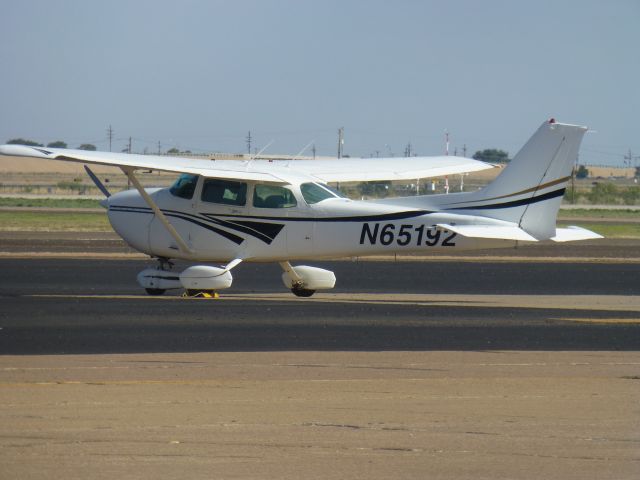 Cessna Skylane (N65192)