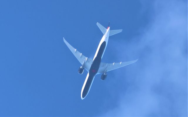 Boeing 777-200 (C-FNNQ) - C-FNNQ BOEING B-777-333 ER. AIR CANADA  ACA-874 de Montréal YUL vers Paris CDG Altitude 6340 Mètres Vitesse 923 Km/H Survolant la ville de Lavaltrie QC. le 20-07-2023 à 19:46.