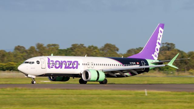 Boeing 737 MAX 8 (C-FLKC)