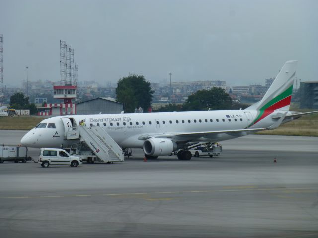 Embraer ERJ-190 (LZ-PLO)