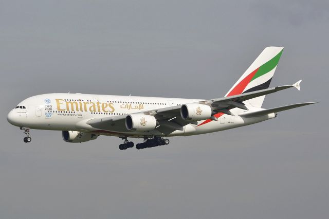 Airbus A380-800 (A6-EDO)