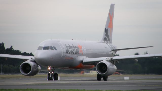 Airbus A320 (VH-VFT)