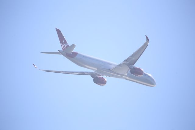 Airbus A350-1000 (G-VJAM)