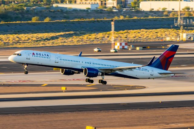 BOEING 757-300 (N593NW) - Delta Airlines 757-300 taking off from PHX on 11/9/22. Taken with a Canon R7 and Tamron 70-200 G2 lens.