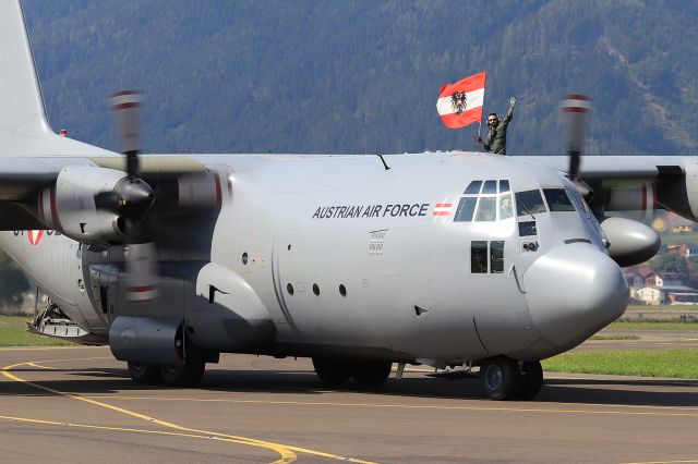 Lockheed C-130 Hercules (8TCB)