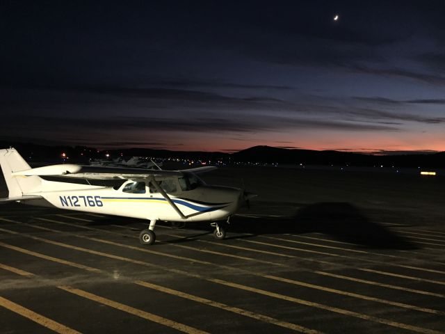 Cessna Skyhawk (N12766) - Dinner flight. 