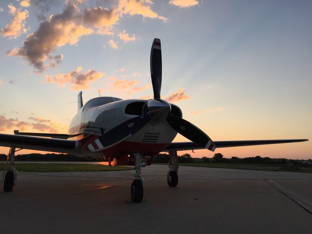 Piper Malibu Mirage (N91902) - This won me 1st place for the 2015 Iowa DOT photo contest for business aviation