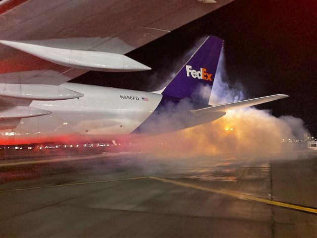 Boeing 757-200 (N996FD) - Engine start up for Flight 1329 bound for Memphis. 