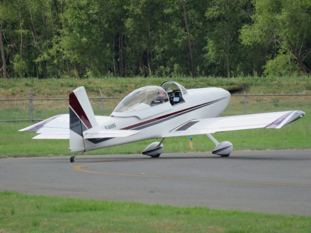Vans RV-7 (N46695) - Ready for take off and holding short of runway 14