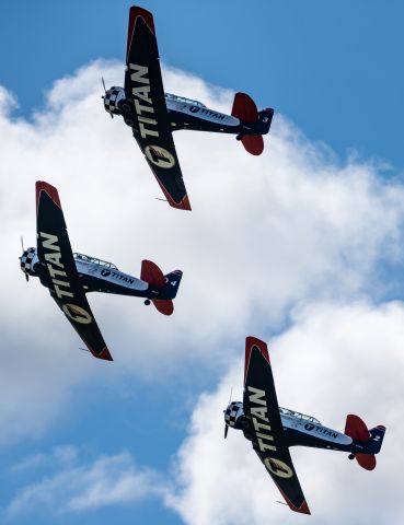 North American T-6 Texan — - Titan aerobatic team 