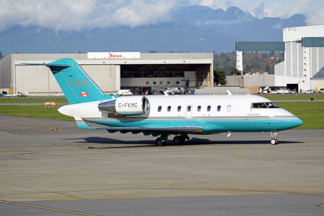 Canadair Challenger (C-FKMC)