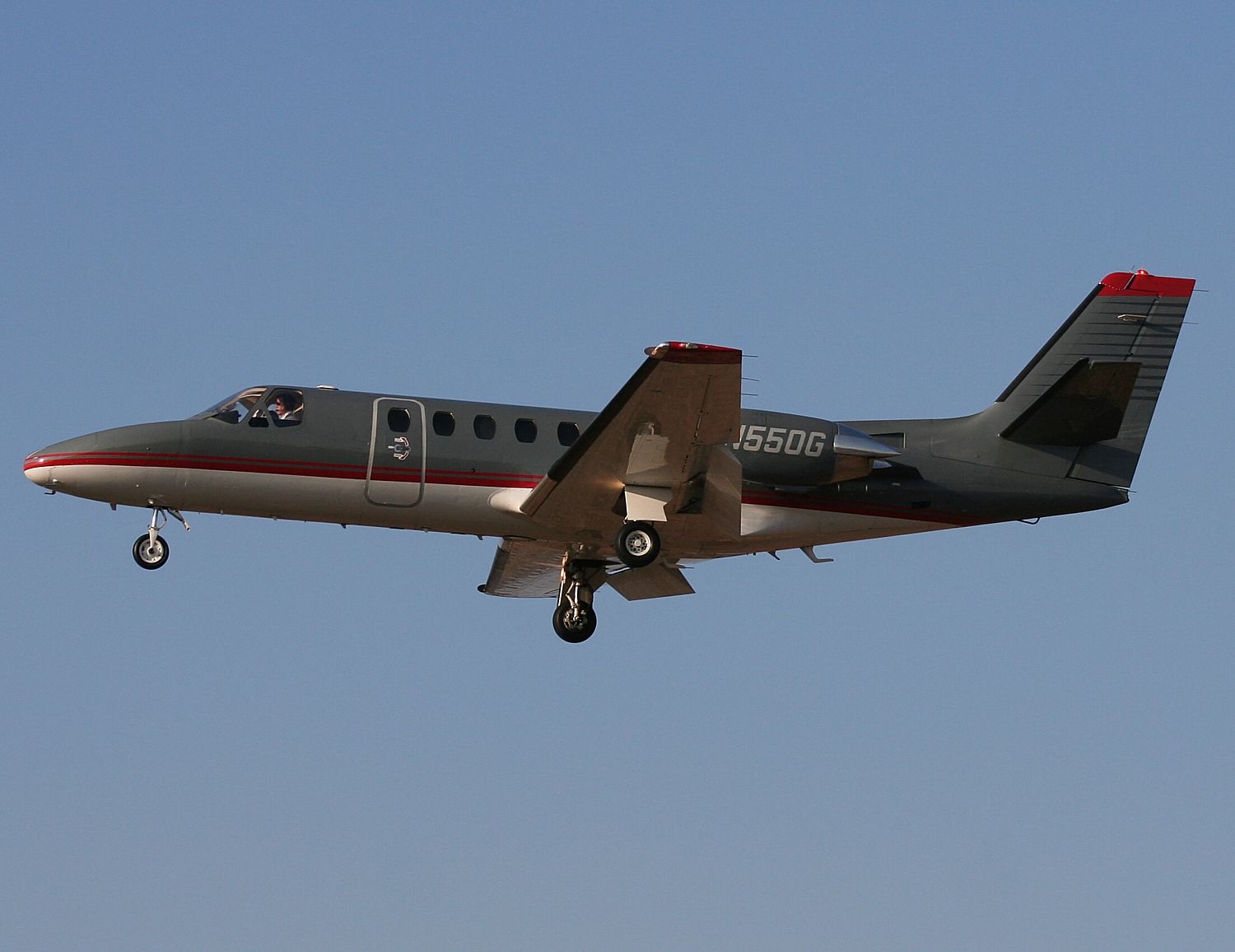 Cessna Citation II (N550G) - RWY 29.