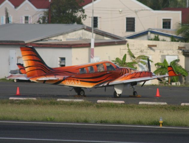 Beechcraft Baron (58) (N18VJ)