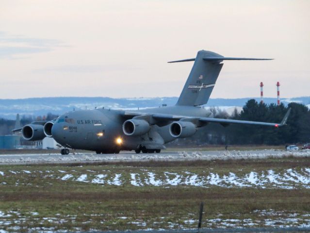 Boeing Globemaster III (97-0048) - RHINO60 about to hold short of RWY15 before heading back to its home base at Wright-Patterson AFB (KFFO) in Dayton, OH (11/19/20)