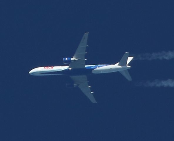 Boeing 757-200 (D4-CBP) - LIAISON PARIS SAO VINCENTE VERTICAL COTE VENDEE 33 000 FT 24-02-14