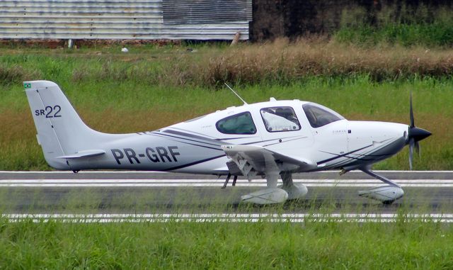 Cirrus SR-22 (PR-GRF)