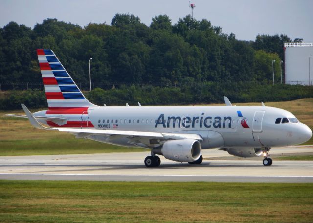 Airbus A319 (N93003) - American Airlines A319 9/16/13