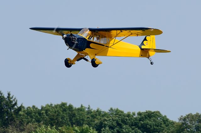 Cessna Skyhawk (N4111) - Departing Runway 26