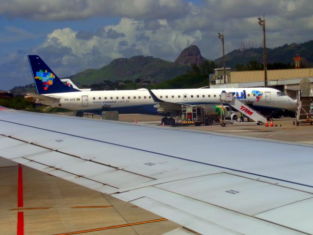 Embraer ERJ-190 (PR-AYE)