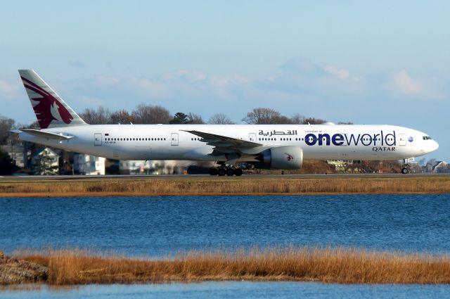 BOEING 777-300 (A7-BAB) - 'Qatari 743' in special 'Oneworld' livery