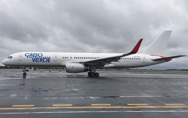 Boeing 757-200 (D4-CCF) - 09/28/2018 KBOS Logan