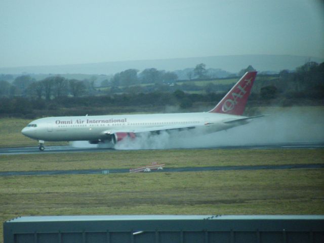 N351AX — - N351AX BOEING 767-33A   CN 27908 ARR EINN ON THE   11-01-2011