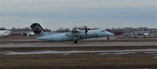 de Havilland Dash 8-300 (C-FJVV)