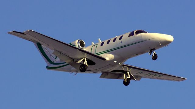 Cessna Citation CJ1 (D-IYYY) - Landing approach