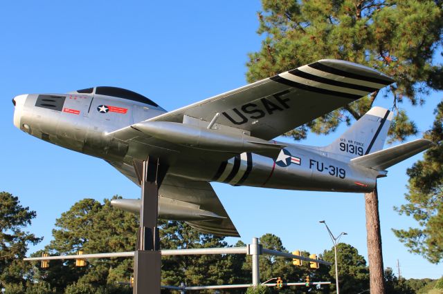 North American F-86 Sabre (53-1370)