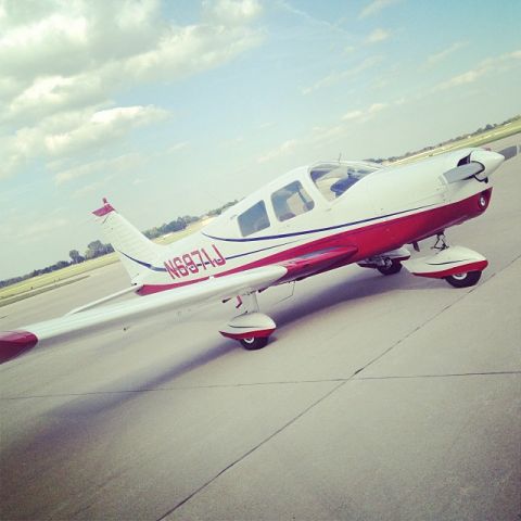 Piper Cherokee (N6971J) - Taken after my first solo XC a while back.