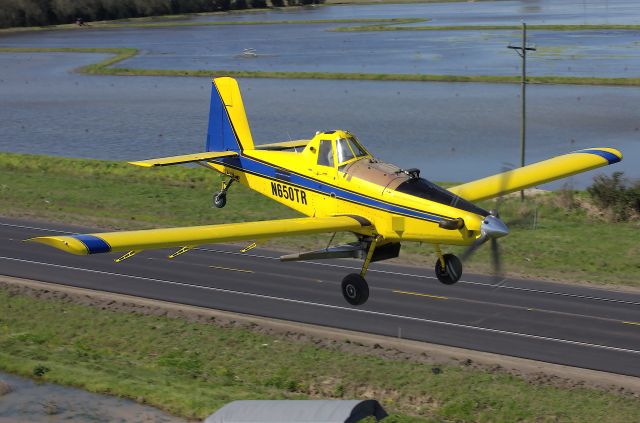 Rockwell Turbo Commander 690 (N650TR) - Air Tractor AT-602