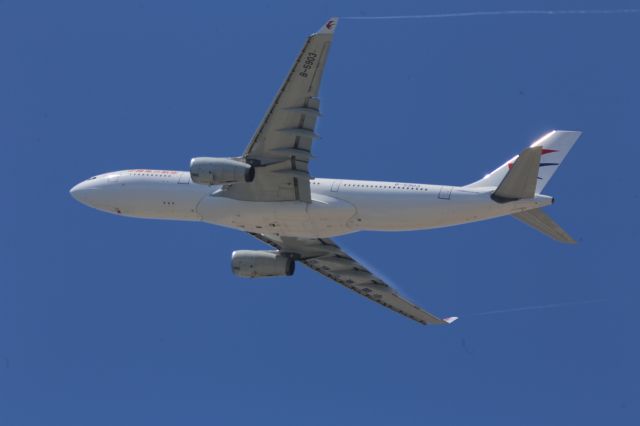 Airbus A330-200 (B-5903)