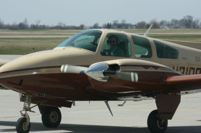 Beechcraft Baron (58) (N3108W)