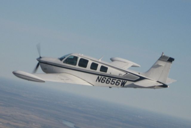 Beechcraft Bonanza (36) (N6656W)
