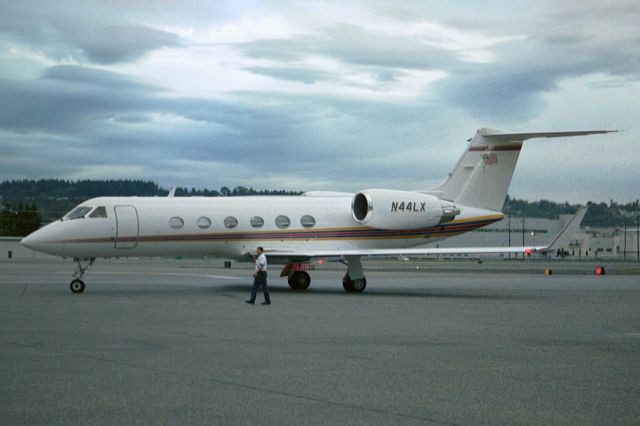 Gulfstream Aerospace Gulfstream IV (N44LX) - Oct-04