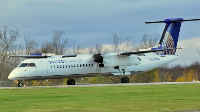 de Havilland Dash 8-400 (N356NG)