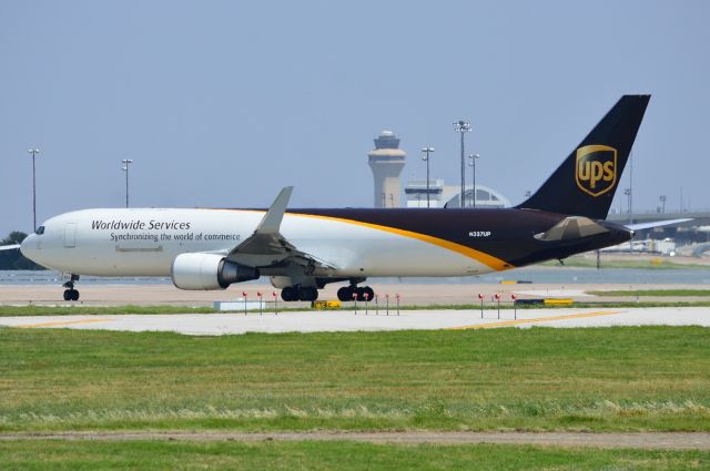 BOEING 767-300 (N337UP) - UPS - B767-300 - N337UP - Departing KDFW 06/26/2013