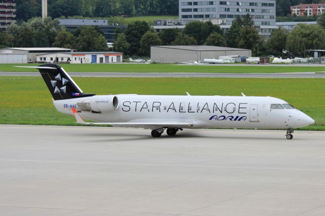 Canadair Regional Jet CRJ-200 (S5-AAG)