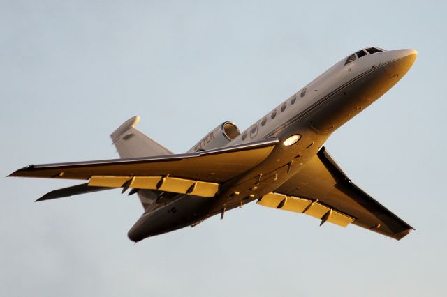 Dassault Falcon 50 (N37ER)