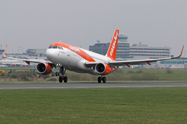 Airbus A320 (G-EZRG) - "Spirit of Manchester" departs to Pisa as EZY1847