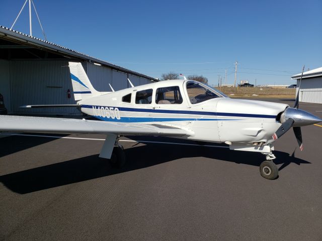 Piper Cherokee Arrow (N4065Q)