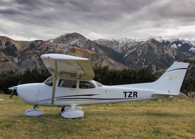 Cessna Skyhawk (ZK-TZR) - Mt Lyford, South Island, NZ