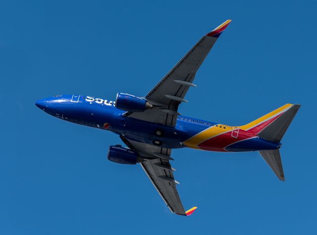 Boeing 737-700 (N7837A) - N7837Abr /737-752 SN:33785br /Flight:SWA6111 FLL to DCAbr /2017-02-15 KFLL RWY 28Rbr /Photo:Rafael Zorrilla